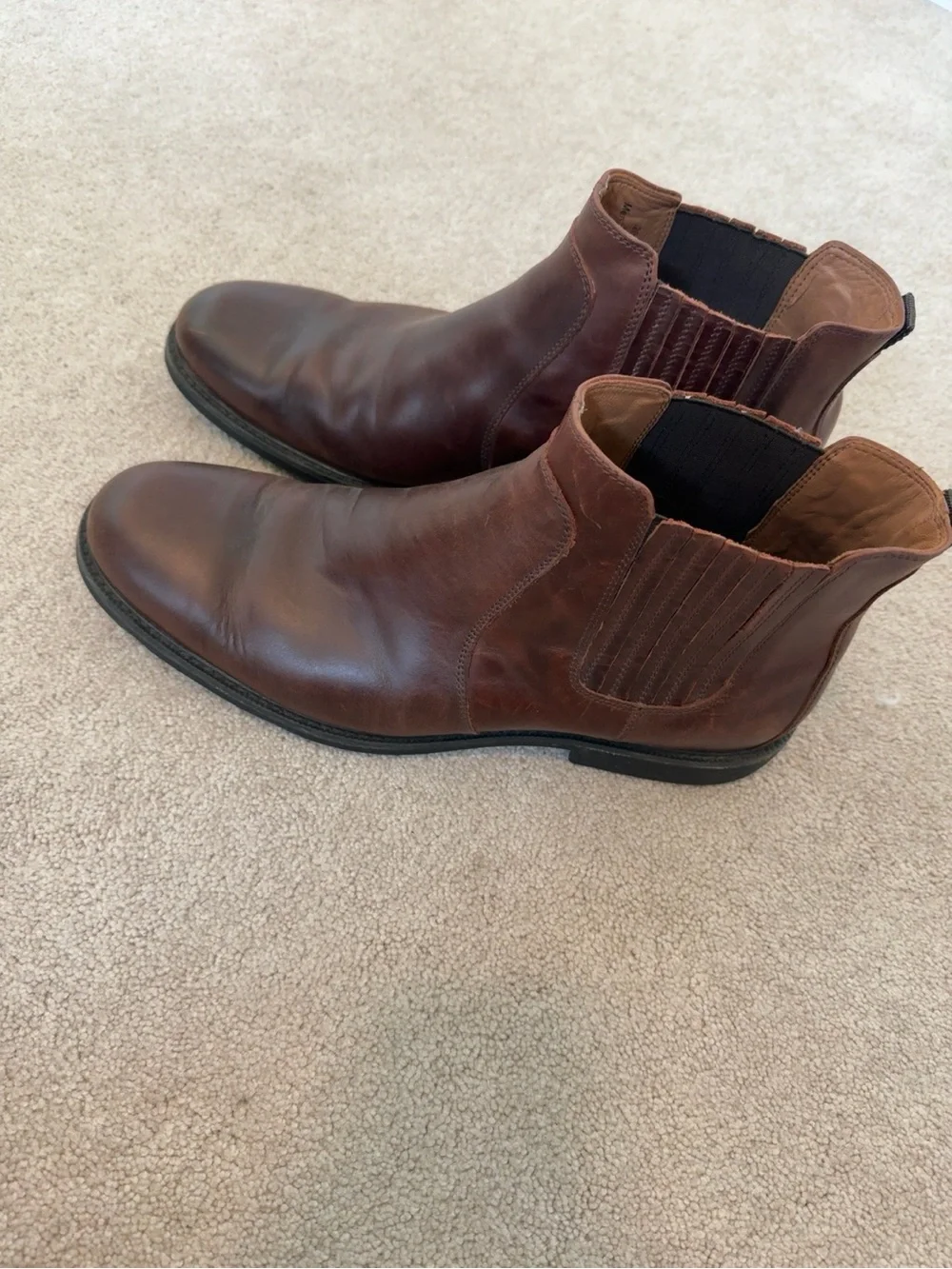Johnston & Murphy XC4 Waterproof Chelsea Boots Men’s 11M Brown Leather